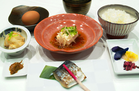 朝食付き